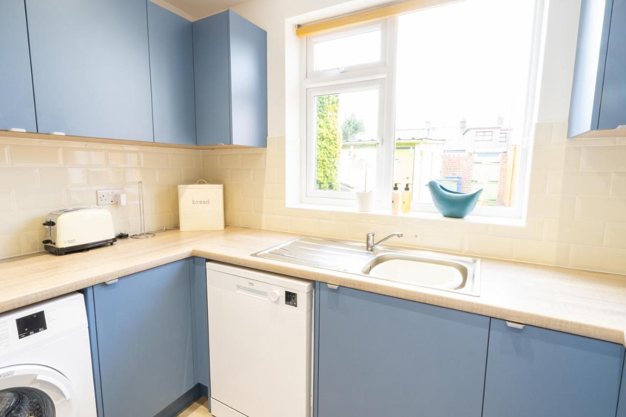 Newly-Renovated, Mid-Terrace Cottage In Porthmadog Exterior foto