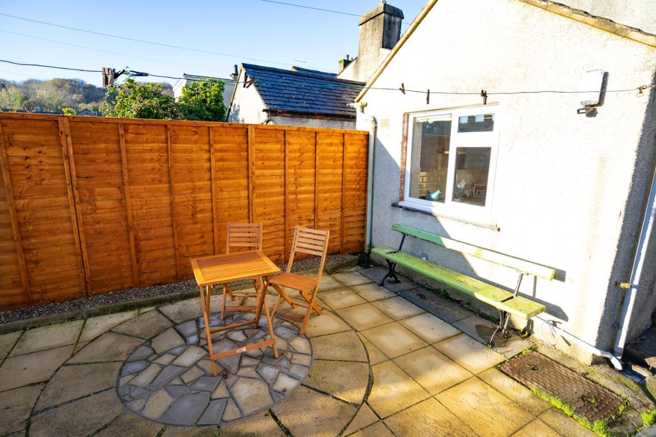 Newly-Renovated, Mid-Terrace Cottage In Porthmadog Exterior foto